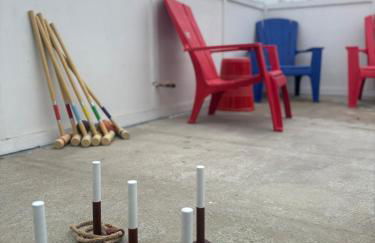 The Canvas Modern 4BR Retreat Rooftop - Photo 29