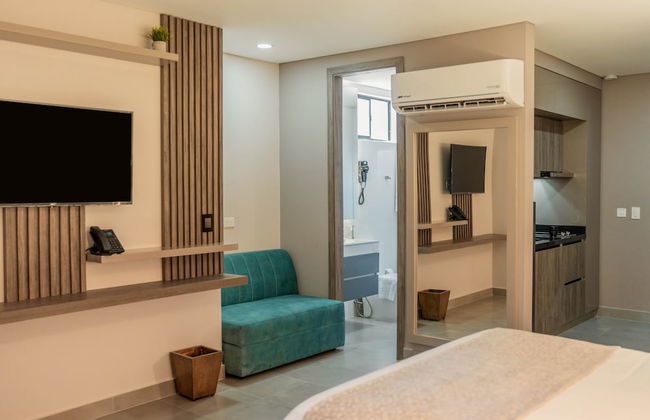 Amari Living Suites - Photo 35