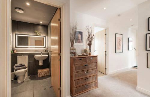 Calming Sea View City Apartment - Foto 26