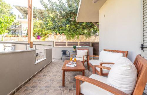 Ceronia Renovated House near the Beach - Foto 32