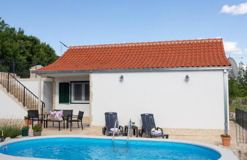 Serene Retreat Holiday Home With Pool - Foto 57