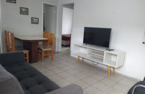 Bertioga com Preço de Oportunidade, 2 Dormitórios a 700m da areia - LA18 - Foto 1