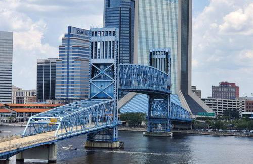 Elegant 2 King Bed Southside Pool Mayo Clinic UNF - Foto 12