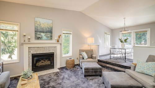 Sudden Valley Home about 1 Block to Lake Whatcom! - Foto 3