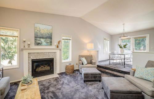 Sudden Valley Home about 1 Block to Lake Whatcom! - Foto 3