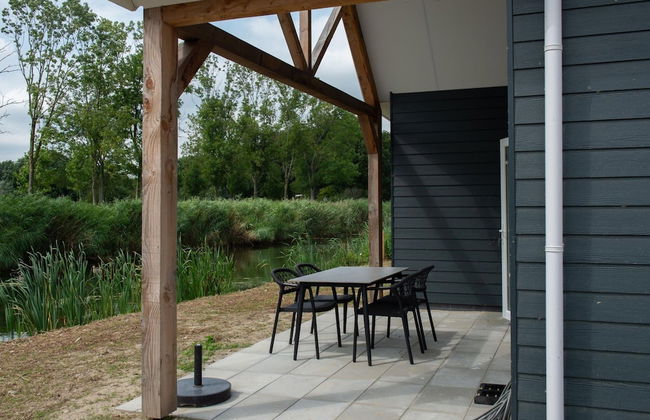 Quiet Lakeside Escape for Four - Foto 22