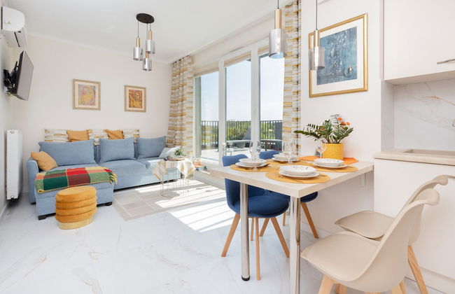 Sunny Seaside Apartment by Renters - Foto 35