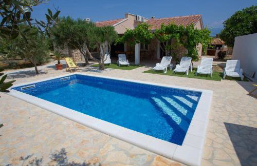 Holiday home Tina with Private Pool - Foto 22