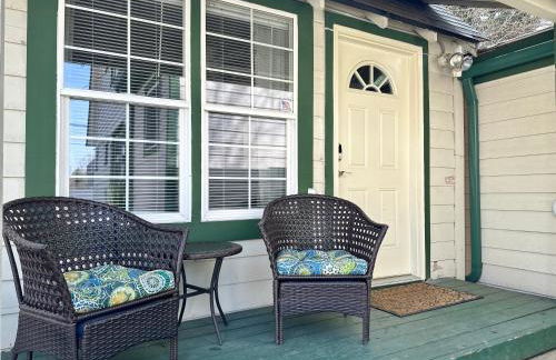 Near Downtown- Kitchen-washerdryer-parking - Foto 32