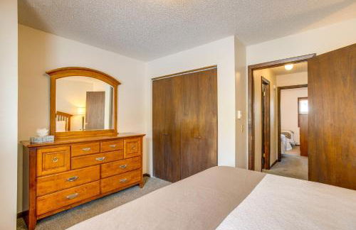 3 Mi to Winter Park Slopes! Unit with Pool and Hot Tub - Foto 12