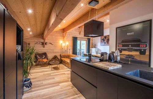 Triplex chaleureux Huez Village à 20m des remontées - Photo 2