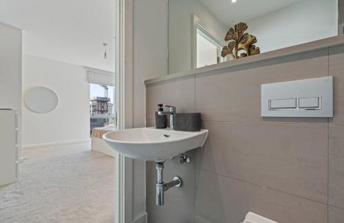 Luxury Penthouse Wembley Stadium Sleeps 10 and Parking - Foto 23