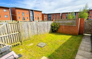 Luxury 4 Bed House - Free Parking - Contractors - Relocators - Foto 34