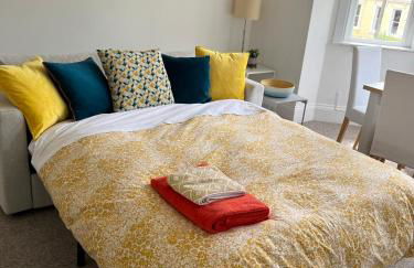 Tree Tops Apartment in Tunbridge Wells - Photo 13