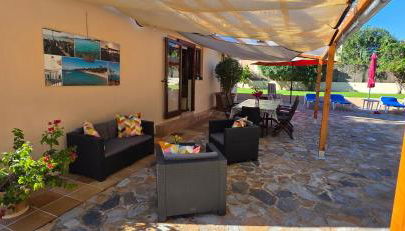 CASA LA SIESTA- Ruhiges Ferienhaus in Cala Ratjada, 300 m vom Strand Son Moll entfernt - Photo 2, Garden, sunbed, Garden view