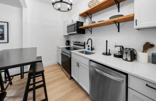 Spacious and Modern 3BR near Downtown and Walnut Hills - Foto 1