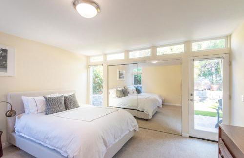 Beach Resort Home with Ocean Views Jacuzzi & Sauna! - Foto 4