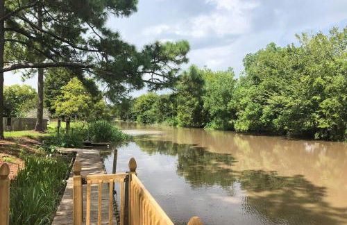Experience Louisiana, Cabin on Bayou Petite Anse - Foto 40