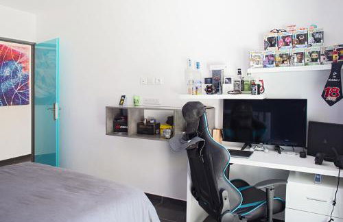 Belle Villa moderne avec piscine et jardin - Foto 25