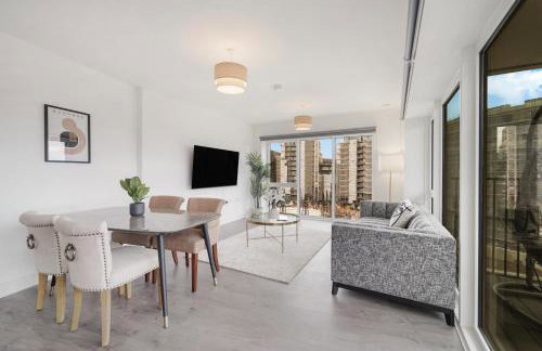 Stylish 2-Bed Flat with Balcony in Fulham SW6 - Foto 27