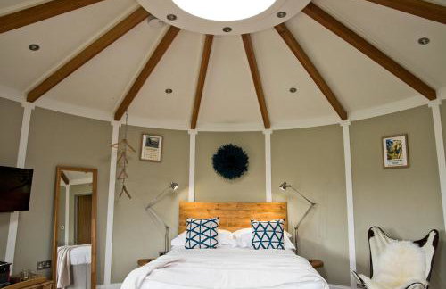 Nether Farm Roundhouses - Henmore Water & Sturston Winds with hot tubs - Bradley Wood no hot tub - Foto 22