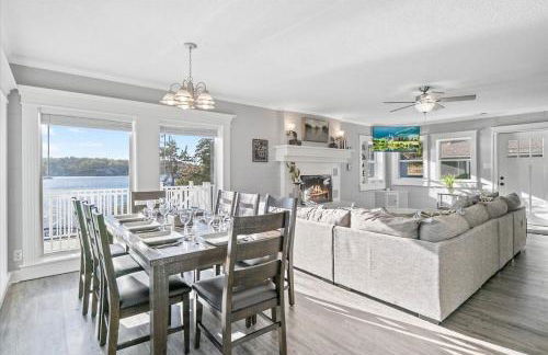 Grand Getaway with Private Dock near Coconuts - Foto 5