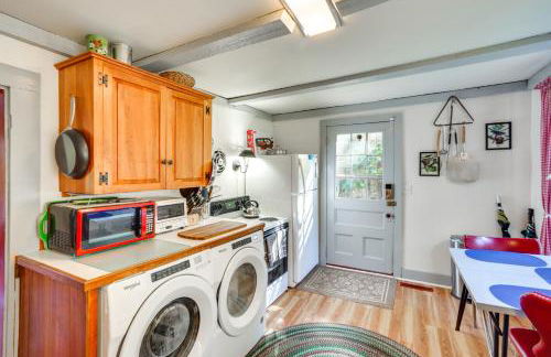 Tranquil 3 BR Stockbridge House with Private Deck! - Foto 14