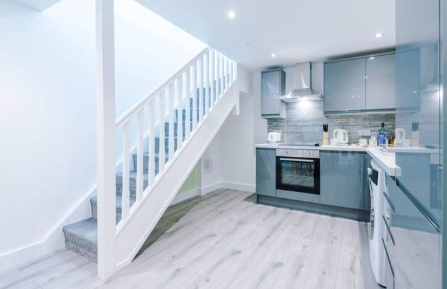 Imperial War Museum North Two-bedroom by Belvilla - Photo 10