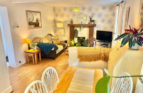 Gateman's Cottage - Three Bedroom Detached Home - Free Parking - Close to New Forest and Beaches - Photo 18