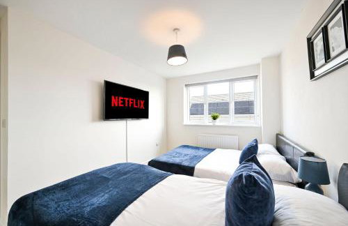 LUX Contractor & Family Haven - Parks x2, Sleeps 9 - Foto 24