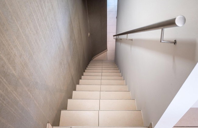 Duplex Near Zeedijk & Center With Sunny Balcony - Photo 23