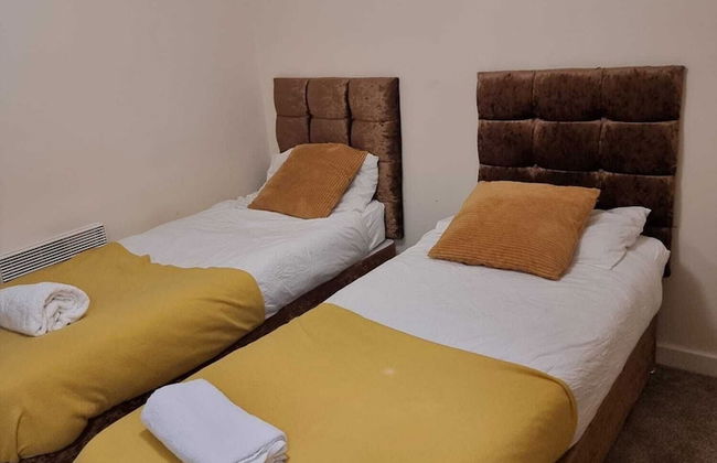 Central 2-bedroom Apartment, Chelmsford, Parking - Foto 3