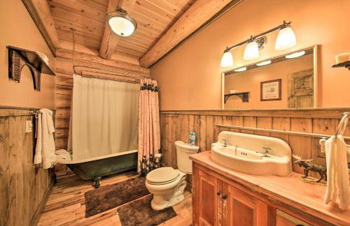 Waterfront Log Home with 95 Acres on Yaak River - Foto 21