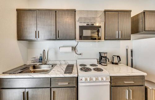 Extended-Stay Suite Near I-15 in Lake Elsinore! - Foto 7