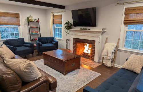 Large yard - Quiet area - 15 min to DC - Foto 6