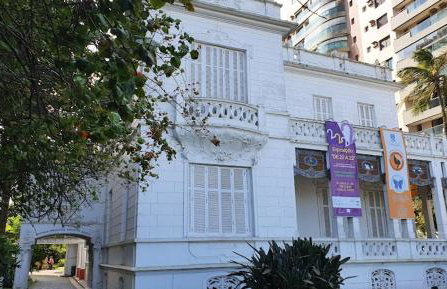 Apartamento em Santos no Gonzaga em frente a praia - Foto 56