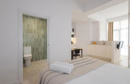 FLORIT FLATS - Quiet and Cozy Studios by the Joaquin Sorolla Station - Photo 14