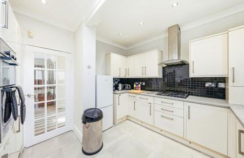 Nancy's 3 bedroom house near Heathrow Airport - Foto 47