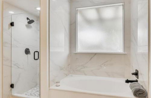 6BR 3,5BA Home Pool, Hot Tub, Game Room -16 Guests - Foto 25