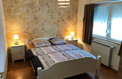 Apartment Villa Engel with Pool - Photo 16