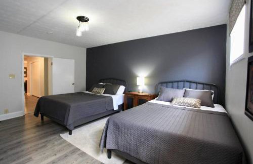 The Lounge - Downtown Chillicothe - Foto 17