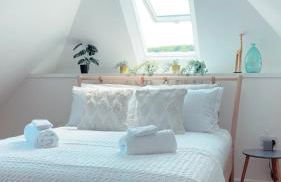 Seapink, Kingsand; luxury Cornish cottage with seaviews, bbq & paddleboards - Photo 2