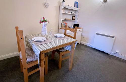 Pass the Keys Cosy Romantic Getaway with Hot Tub - Foto 8