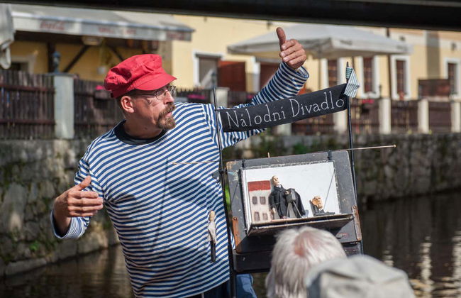 Giro in barca tradizionale a Český Krumlov - Foto 1