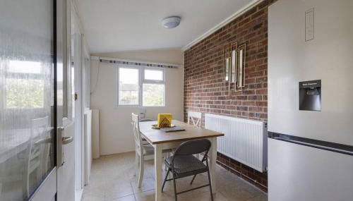 Modern 4 bedroom house in Heathrow, London - Foto 2