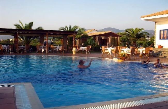 OASIS HOTEL KYPARISSIA - Photo 15