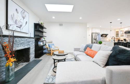 @ Marbella Lane - Exquisite Home 3BR - Photo 7