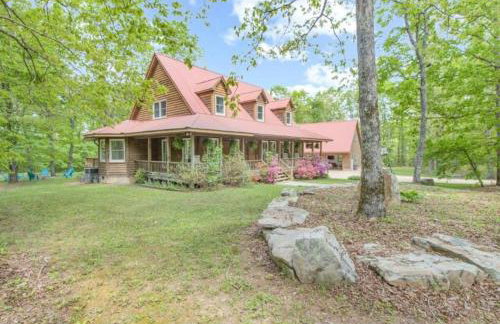 Wooded Retreat with game area and hot tub - Foto 65