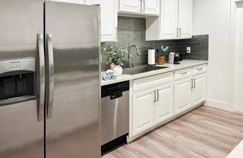 Modern 5-bedroom House FREE parking - Foto 9