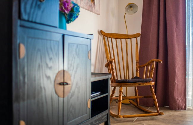 Charming and Tranquil Kastel Gomilica Apartment With Balcony and Patio - Foto 13